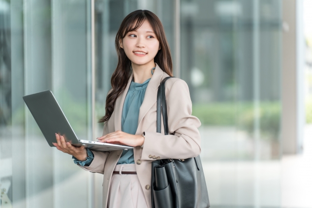 AIでなくなる仕事とは？本記事では、AI時代に消える可能性の高い職種と、新しく生まれる注目の仕事をわかりやすく解説。転職やキャリア形成に役立つヒントも紹介します。